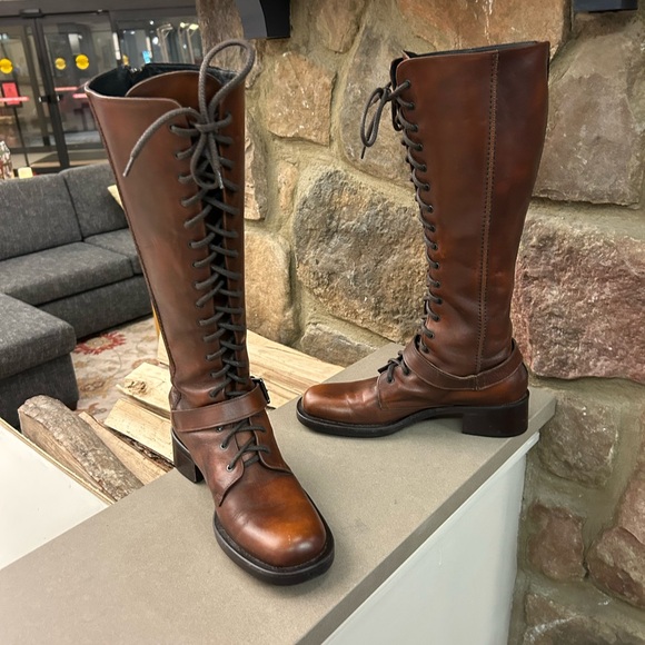 Colin Stuart Shoes - Boots Elegant Chestnut Lace-Up Colin Stuart Collection 7 1/2 Like New Gorgeous!